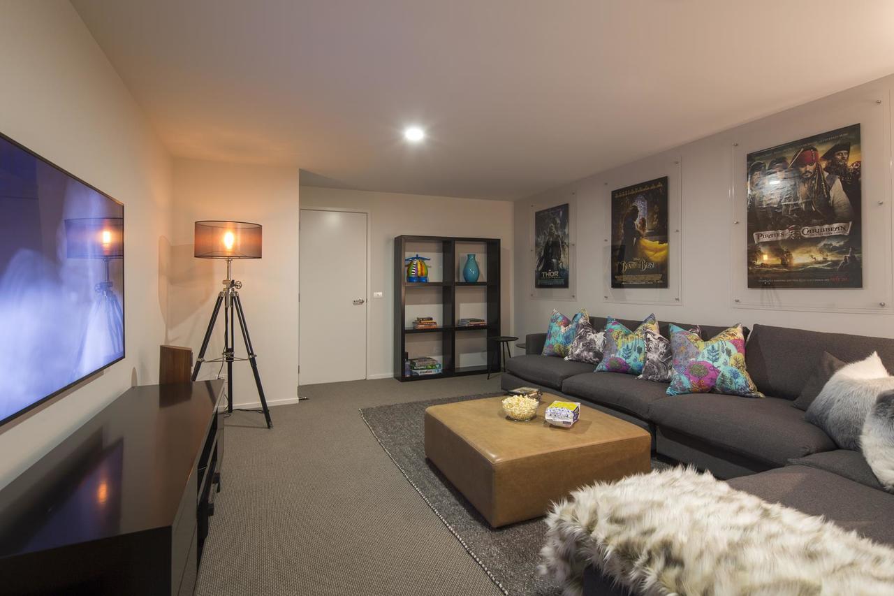 Lakefront Luxury By Amazing Accom Queenstown Eksteriør billede