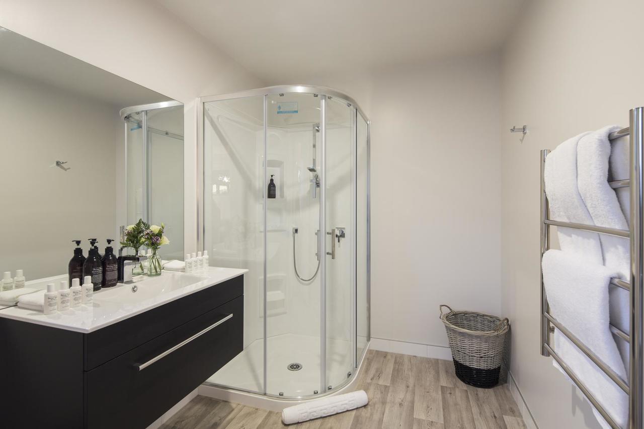 Lakefront Luxury By Amazing Accom Queenstown Eksteriør billede