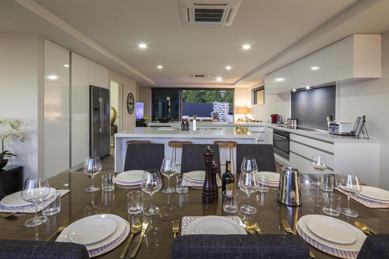 Lakefront Luxury By Amazing Accom Queenstown Eksteriør billede